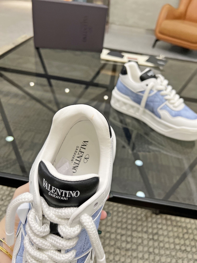 Valentino Sneakers